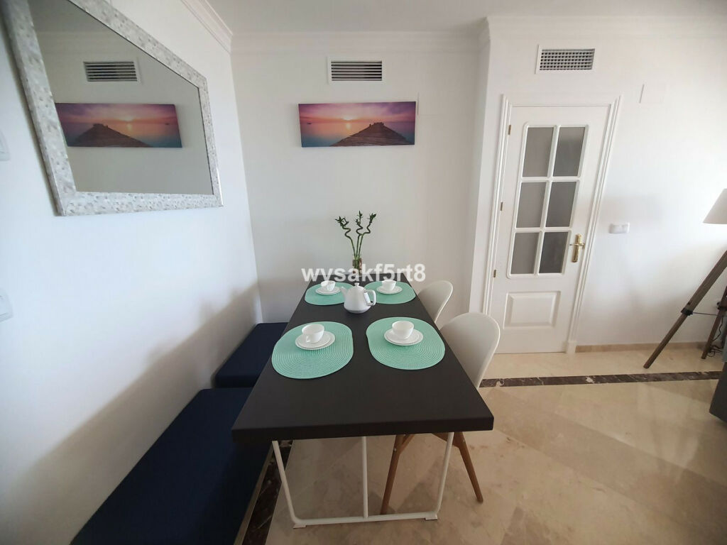 Middle Floor Apartment La Duquesa Málaga - image 12