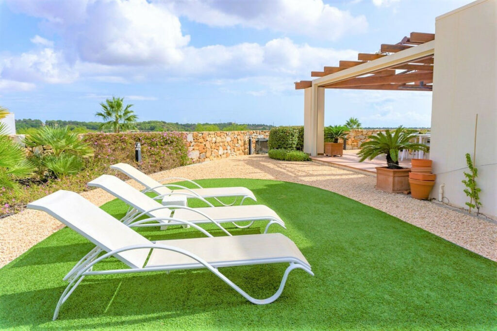 Detached Villa Las Colinas Golf Alicante - image 11