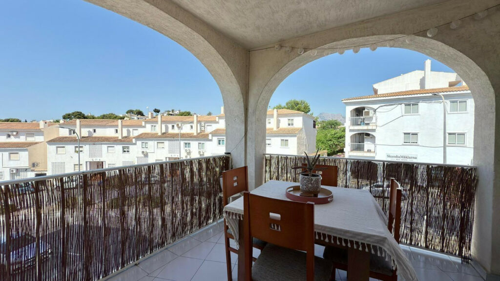 Middle Floor Apartment Altea Alicante - image 11