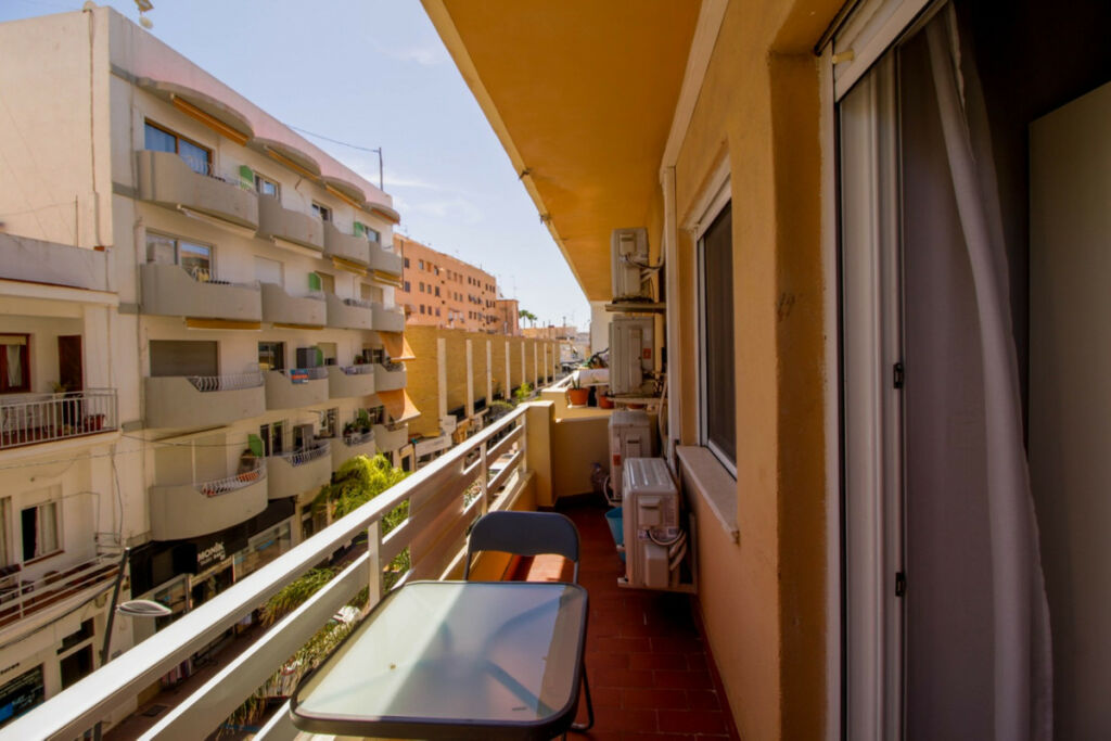 Middle Floor Apartment Moraira Alicante - image 2