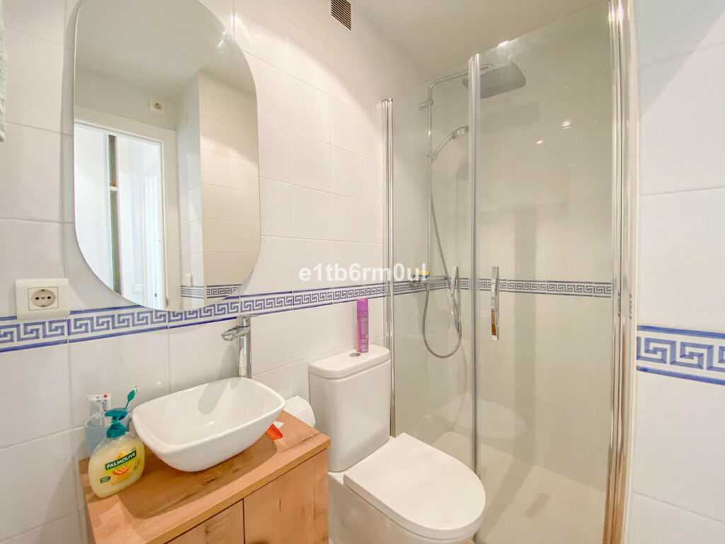 Middle Floor Apartment Marbella Málaga - image 11