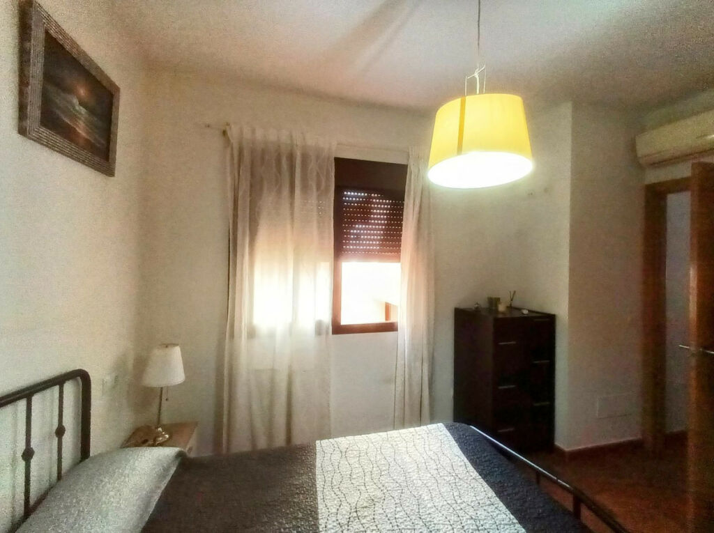 Middle Floor Apartment Las Lagunas Málaga - image 11