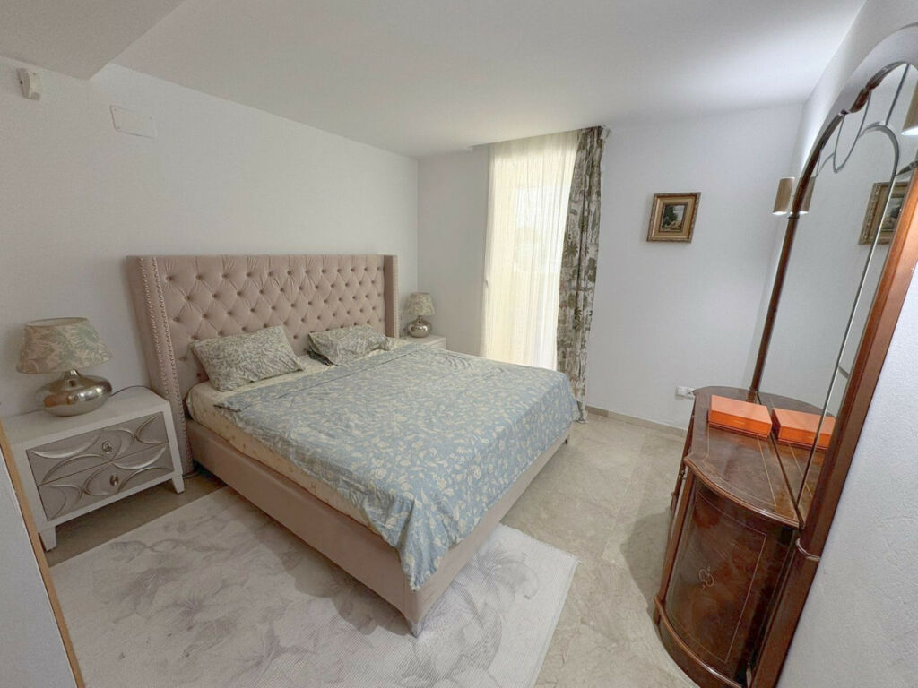 Ground Floor Apartment Benahavís Málaga - image 11