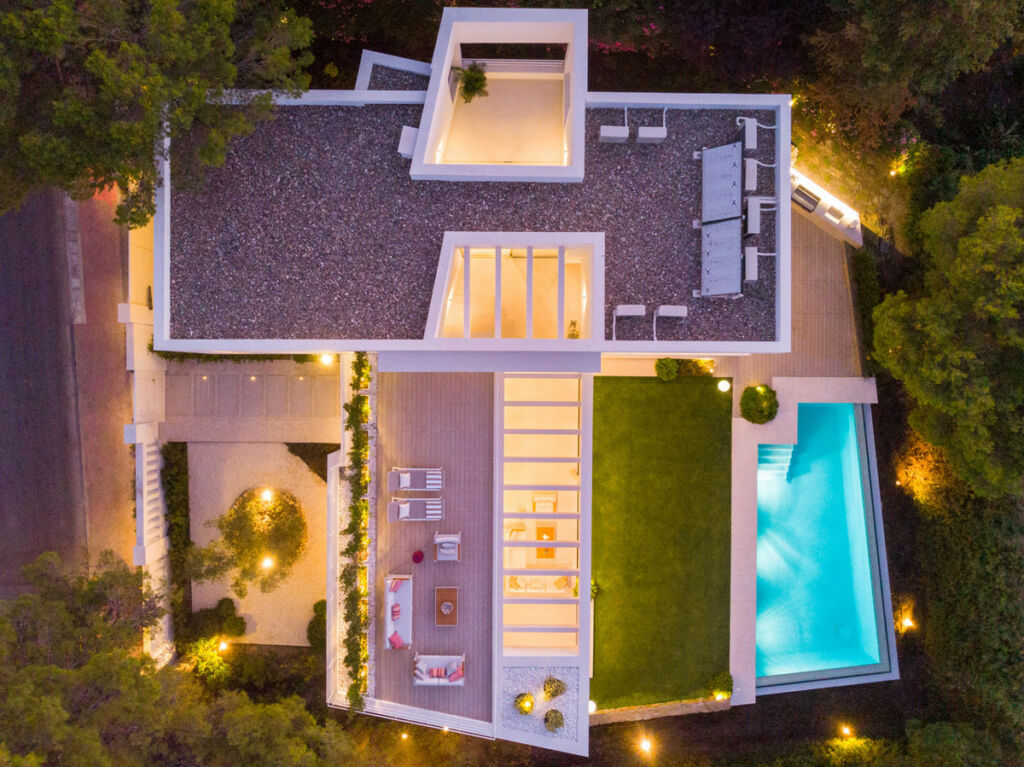 Detached Villa Aloha Málaga - image 11