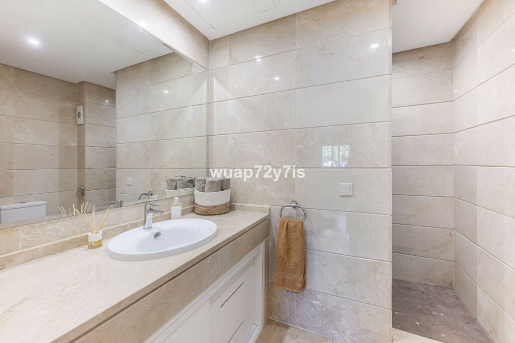 Ground Floor Apartment Estepona Málaga - image 11