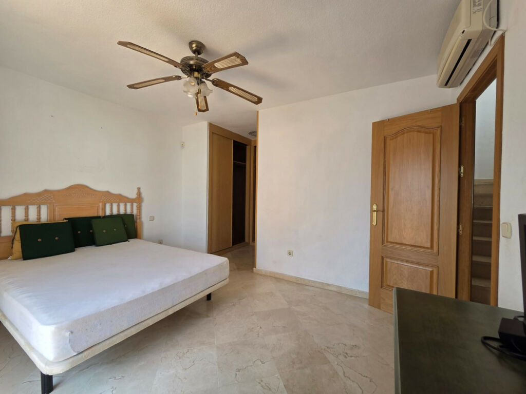Semi-Detached House The Golden Mile Málaga - image 11