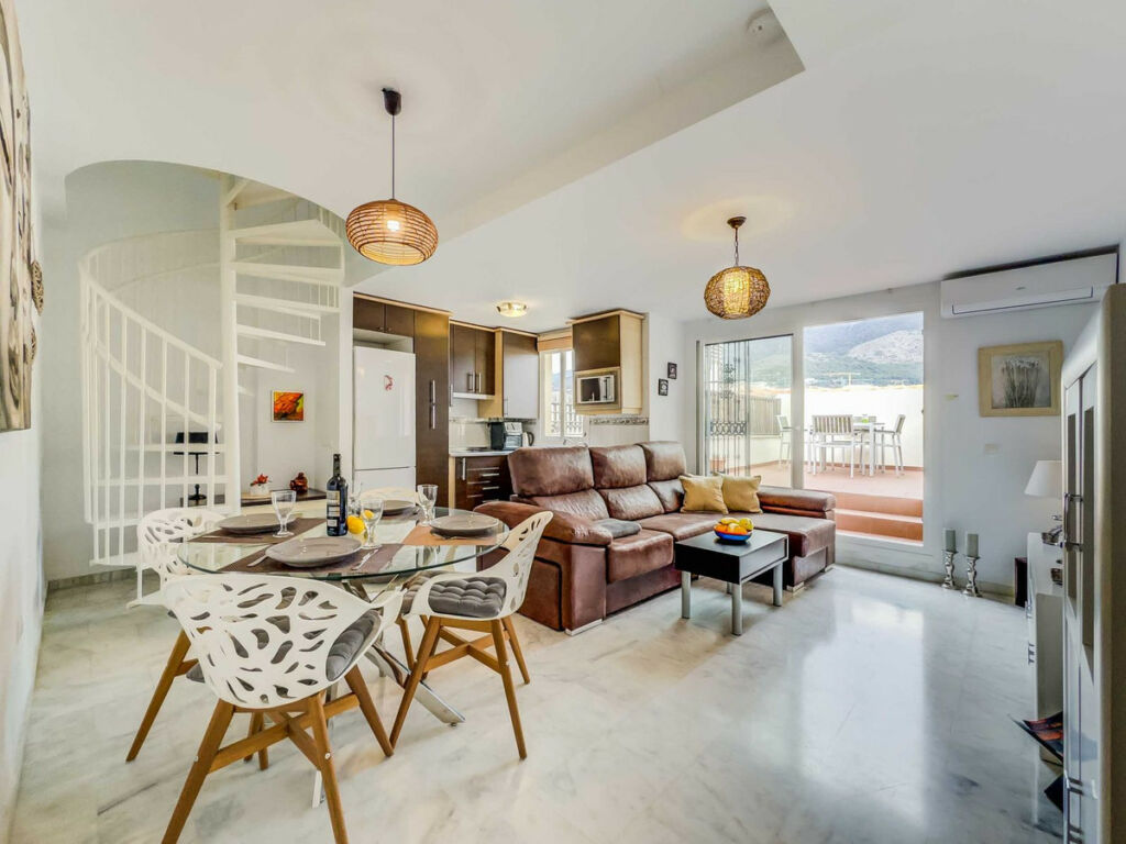 Penthouse Fuengirola Málaga - image 11