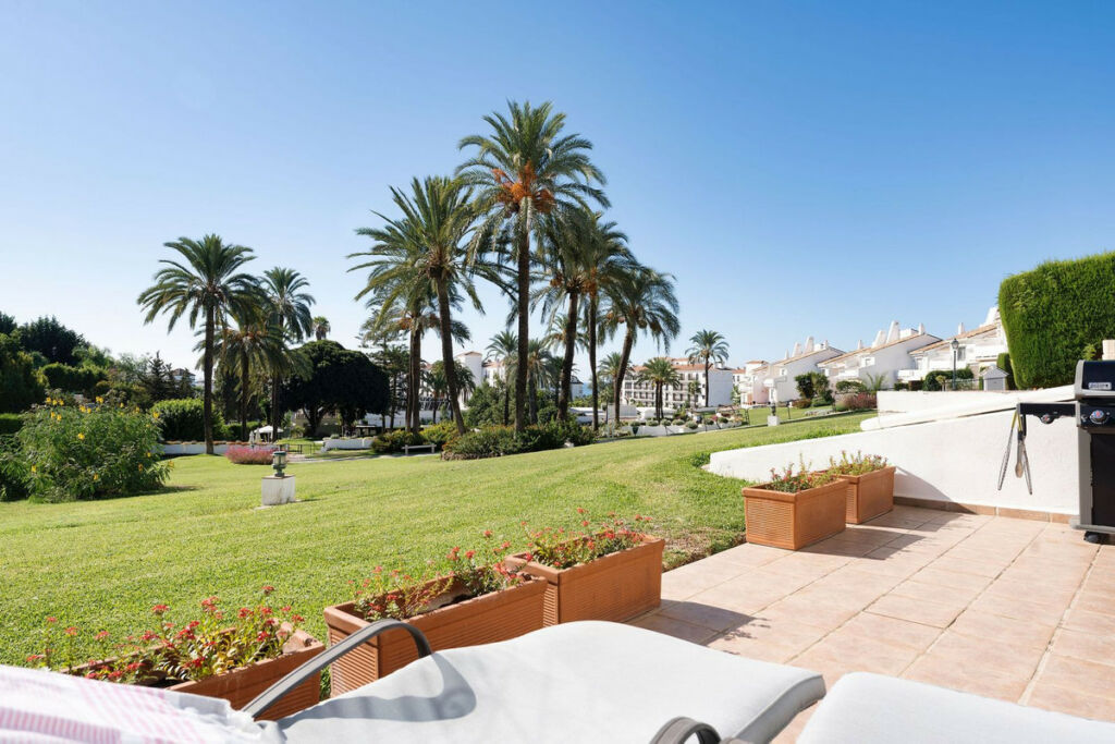 Ground Floor Apartment Nueva Andalucía Málaga - image 11
