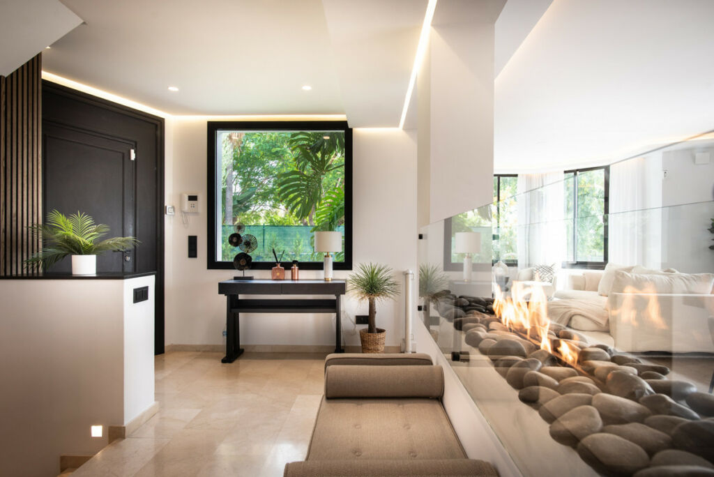 Detached Villa La Quinta Málaga - image 11