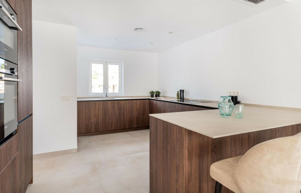 Detached Villa Manilva Málaga - image 11