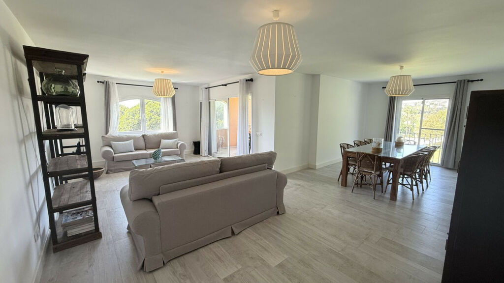 Middle Floor Apartment Guadalmina Alta Málaga - image 11