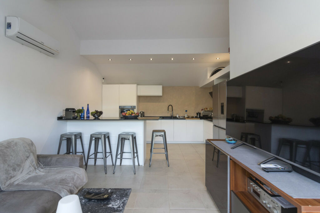 Detached Villa Marbella Málaga - image 11