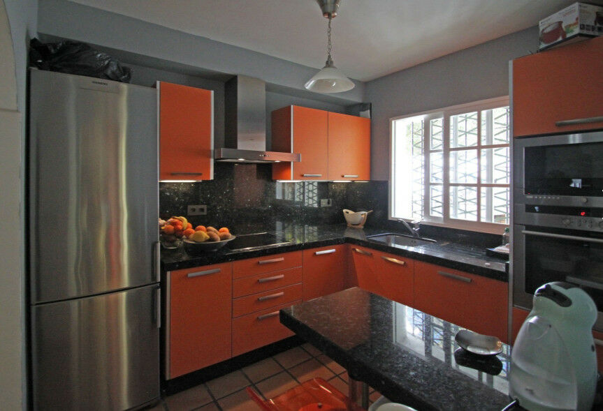 Townhouse Istán Málaga - image 11