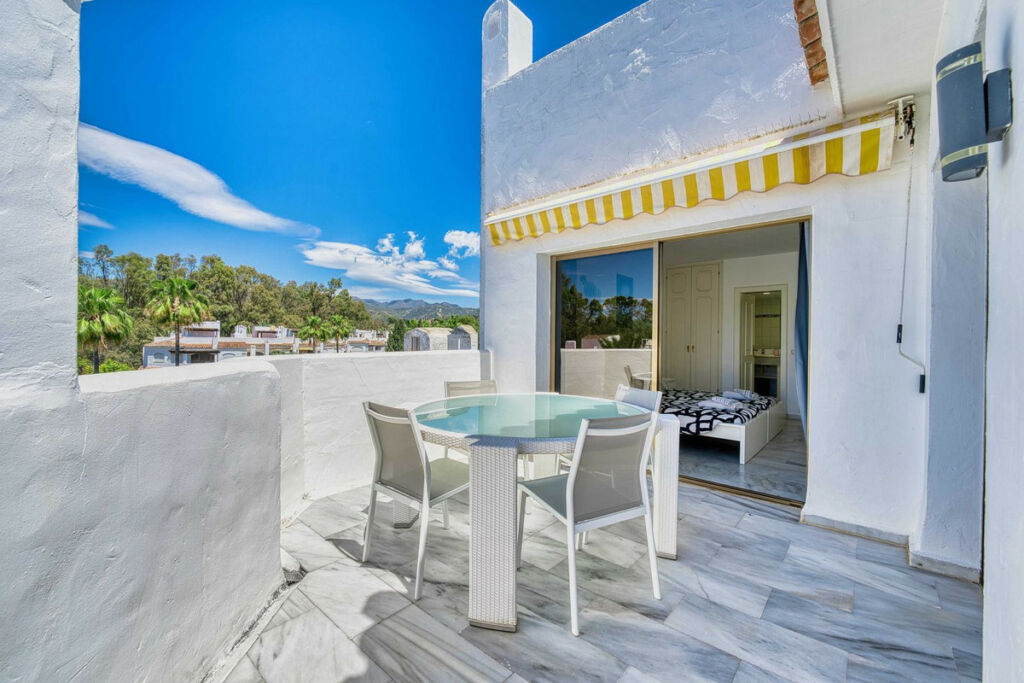 Penthouse Elviria Málaga - image 11