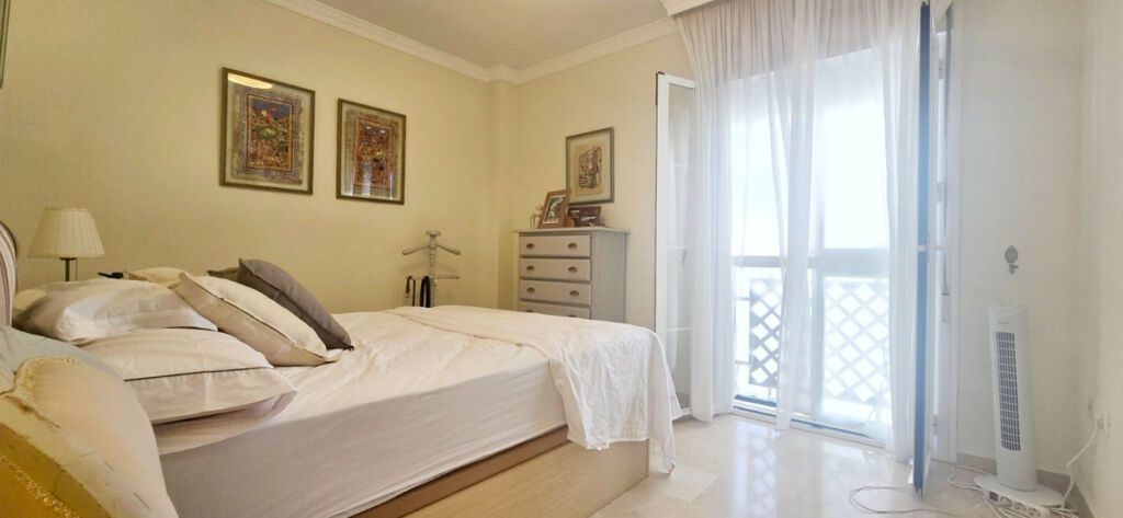 Middle Floor Apartment Arroyo de la Miel Málaga - image 11