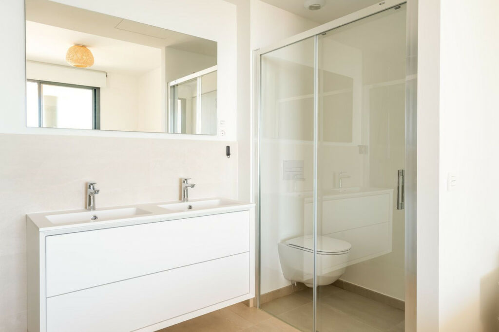 Middle Floor Apartment Fuengirola Málaga - image 11