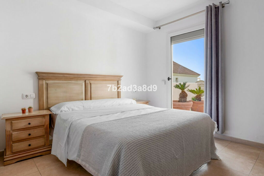 Ground Floor Apartment Selwo Málaga - image 11