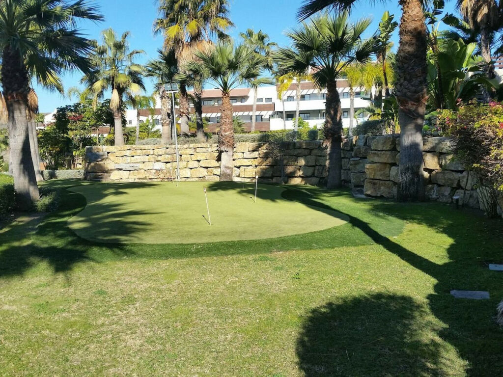 Middle Floor Apartment Los Flamingos Málaga - image 11