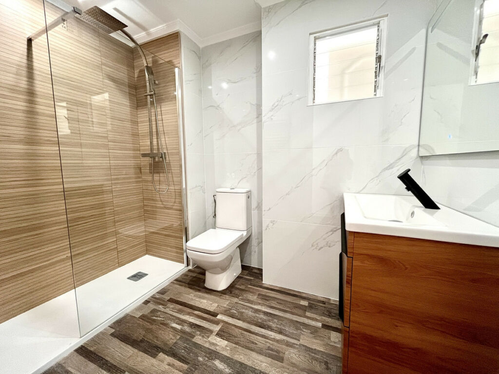 Middle Floor Apartment San Miguel de Salinas Alicante - image 11