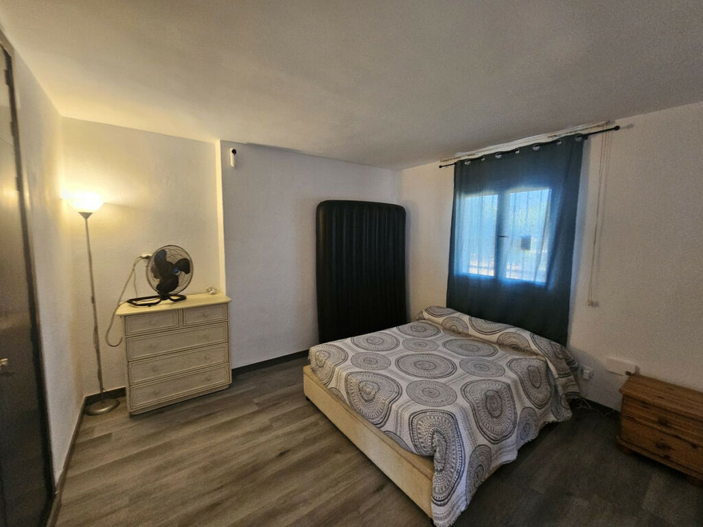 Middle Floor Apartment Calypso Málaga - image 11