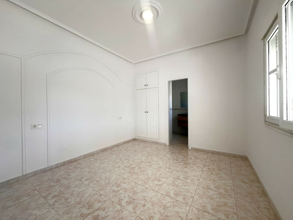 Detached Villa Rojales Alicante - image 12