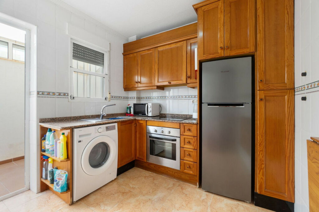 Townhouse Torrevieja Alicante - image 11