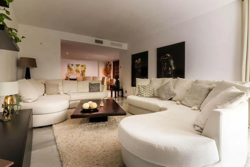 Middle Floor Apartment Nueva Andalucía Málaga - image 11