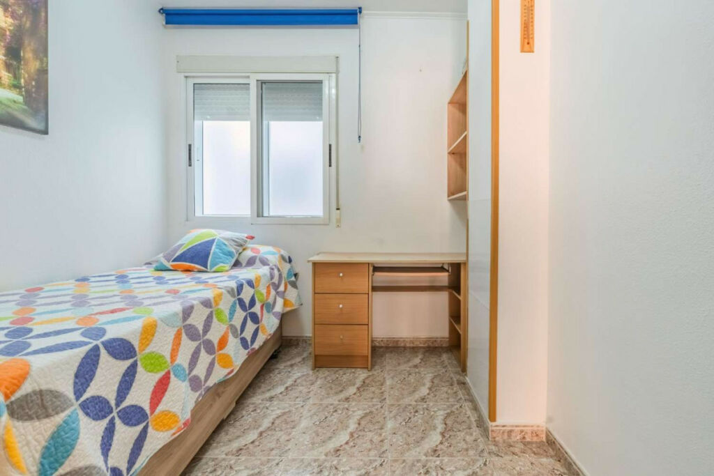 Middle Floor Apartment Playa Del Cura Alicante - image 11