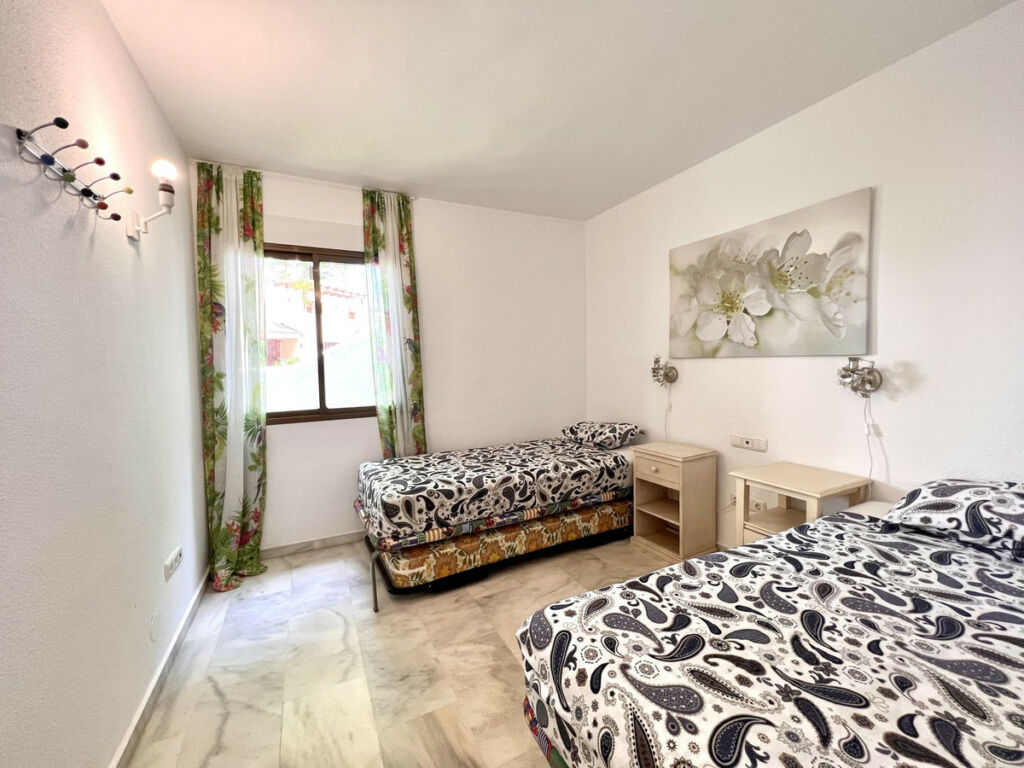 Ground Floor Apartment Elviria Málaga - image 11