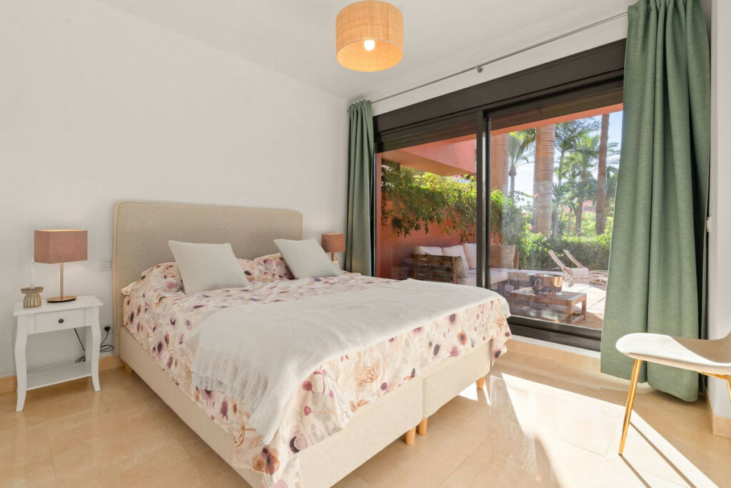 Ground Floor Apartment Estepona Málaga - image 11