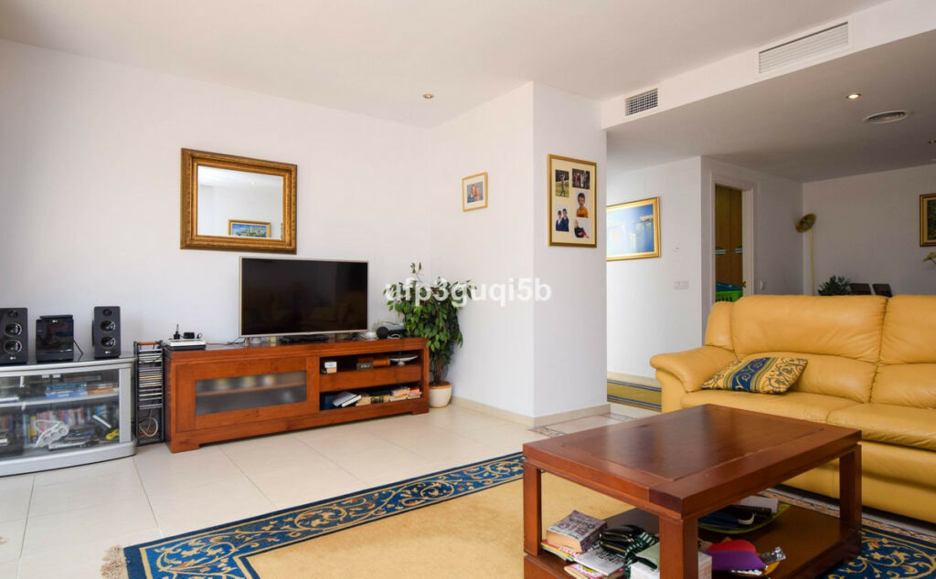 Top Floor Apartment Torrequebrada Málaga - image 11