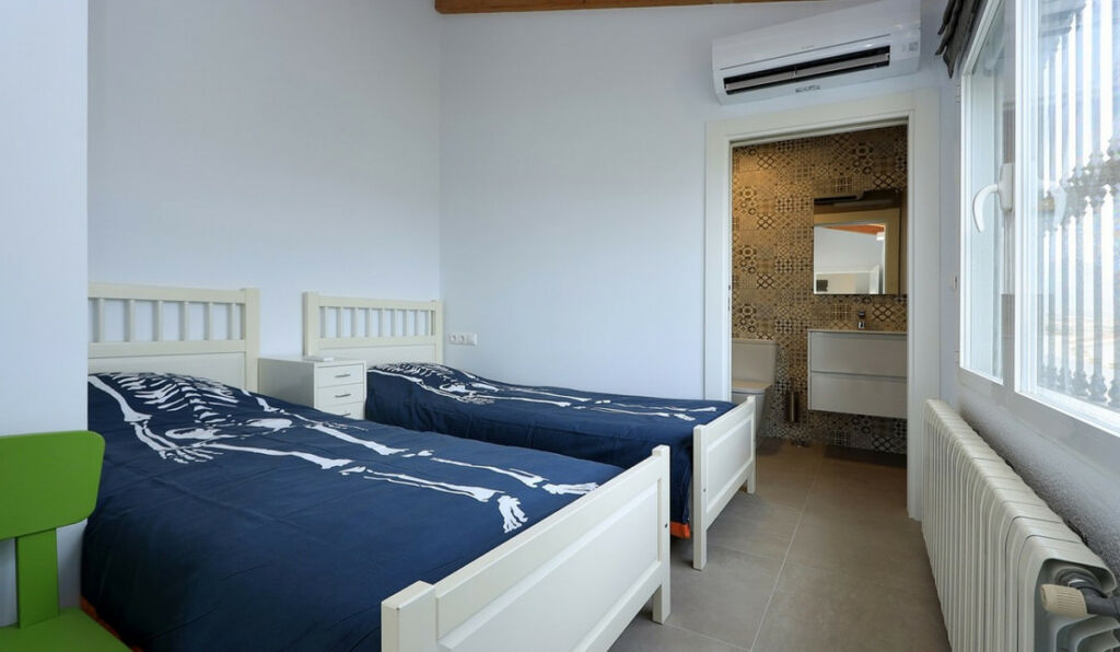 Detached Villa Albir Alicante - image 11