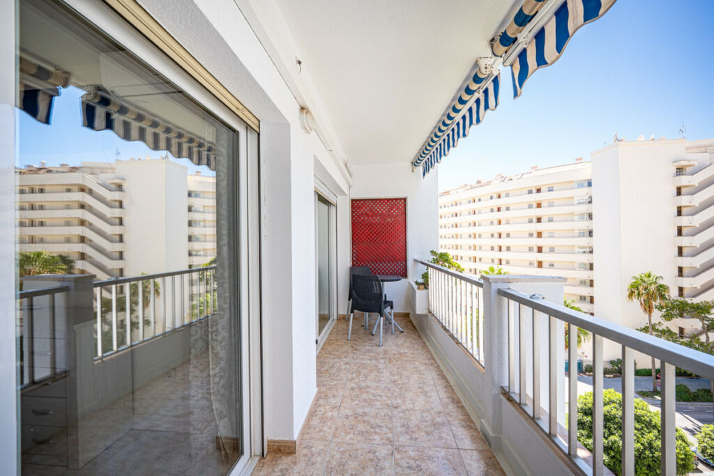 Middle Floor Apartment Marbella Málaga - image 11