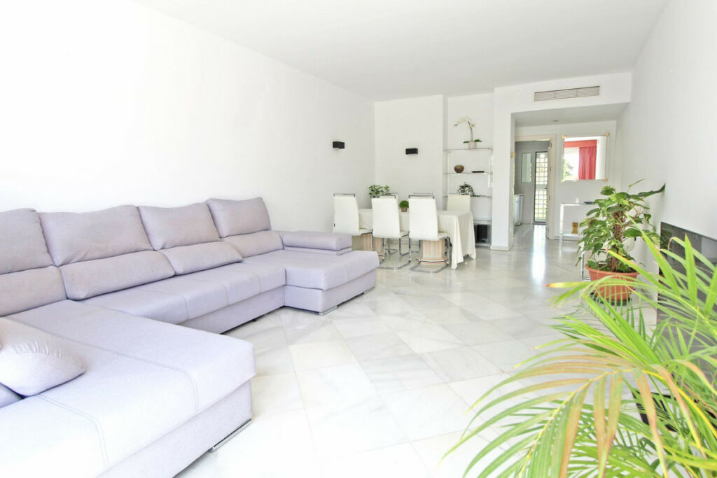 Penthouse Duplex The Golden Mile Málaga - image 16