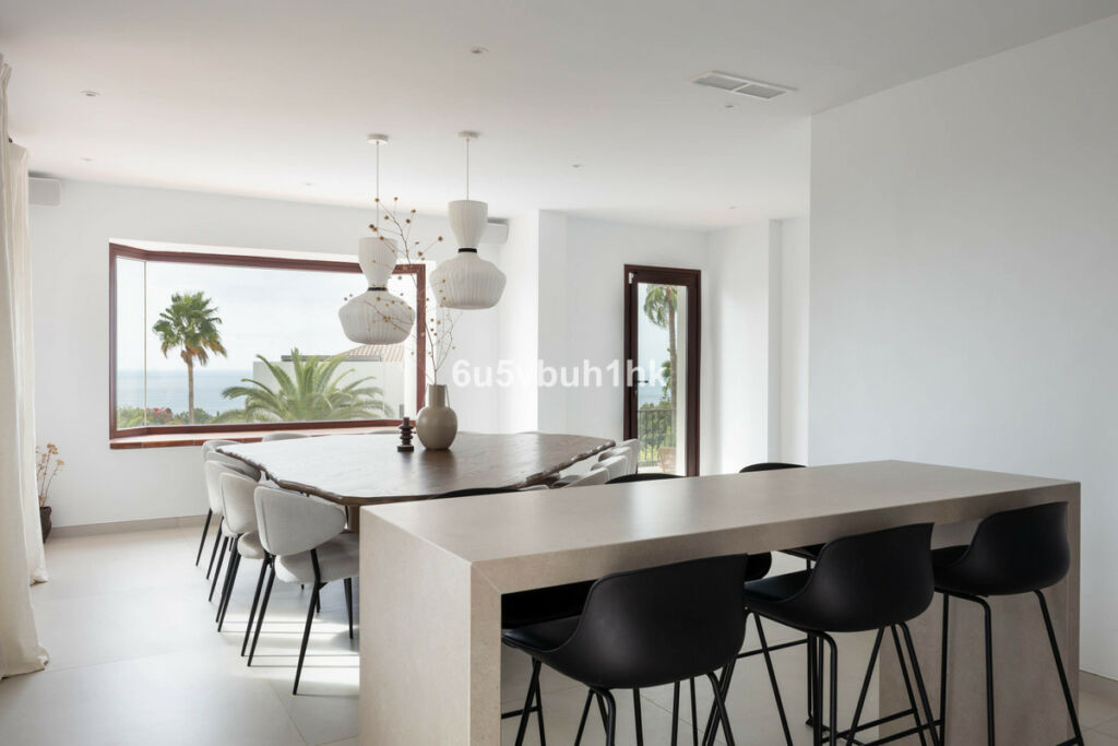 Detached Villa Marbella Málaga - image 11