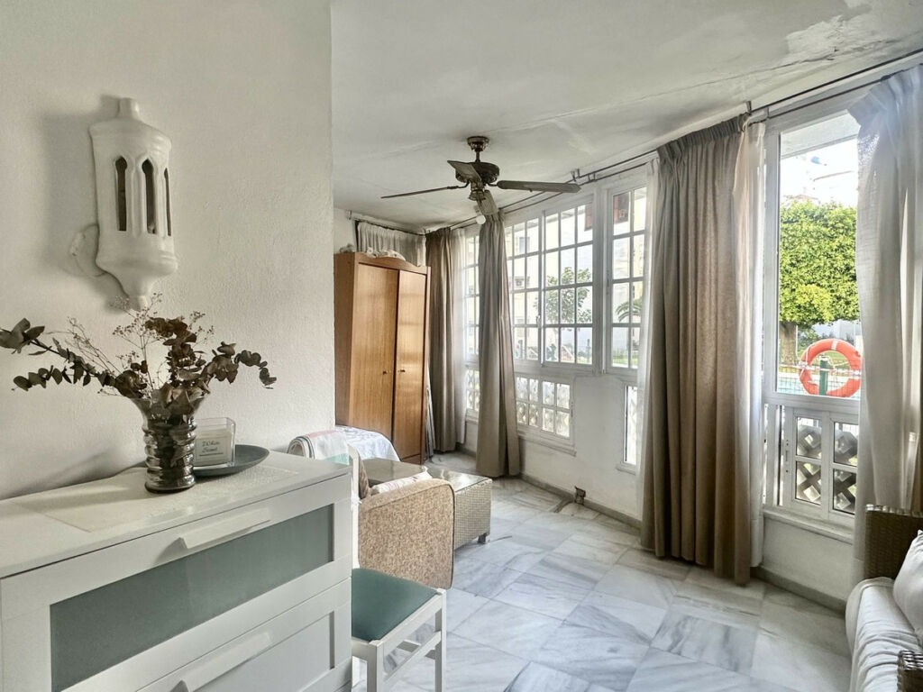 Ground Floor Apartment Marbella Málaga - image 11