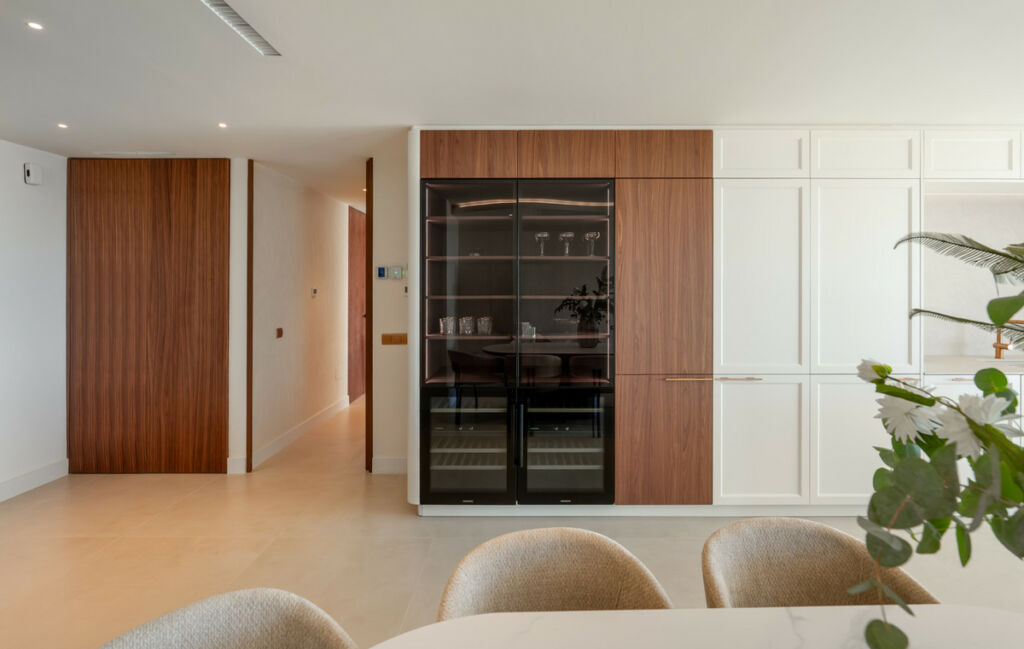 Middle Floor Apartment Nueva Andalucía Málaga - image 11