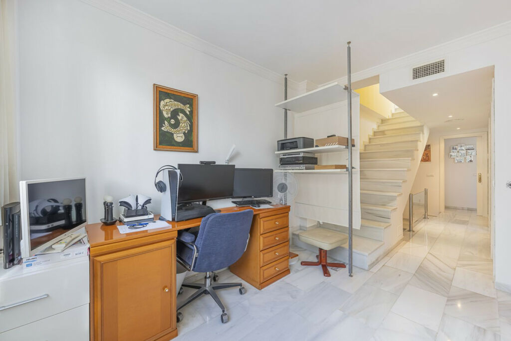 Semi-Detached House Marbella Málaga - image 11