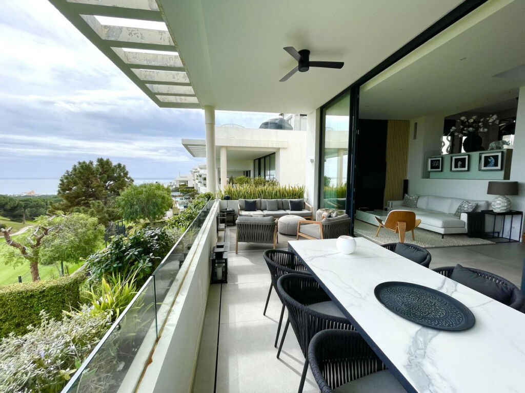Semi-Detached House Cabopino Málaga - image 11