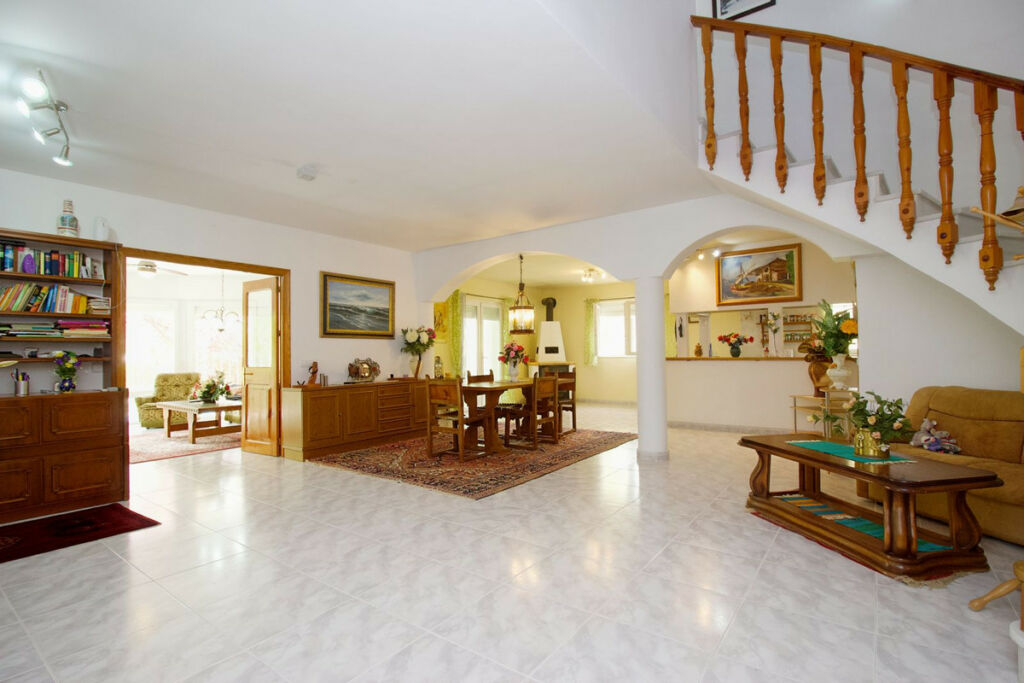 Detached Villa Alhaurín el Grande Málaga - image 11