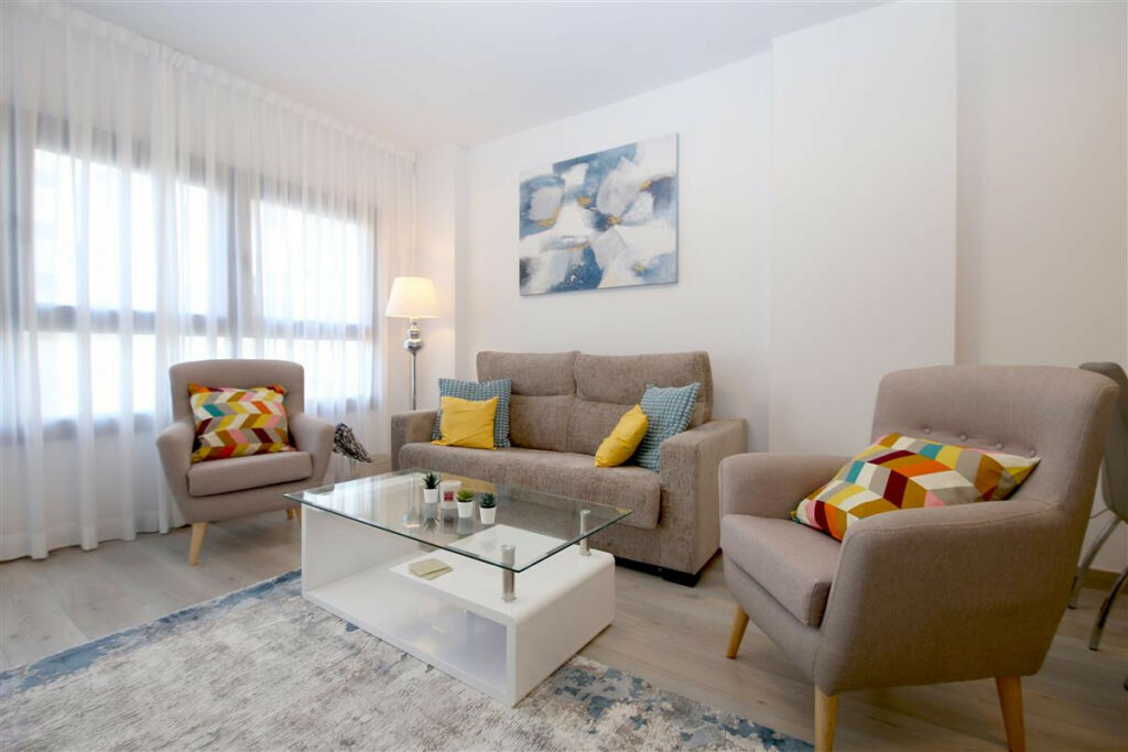 Middle Floor Apartment Estepona Málaga - image 11