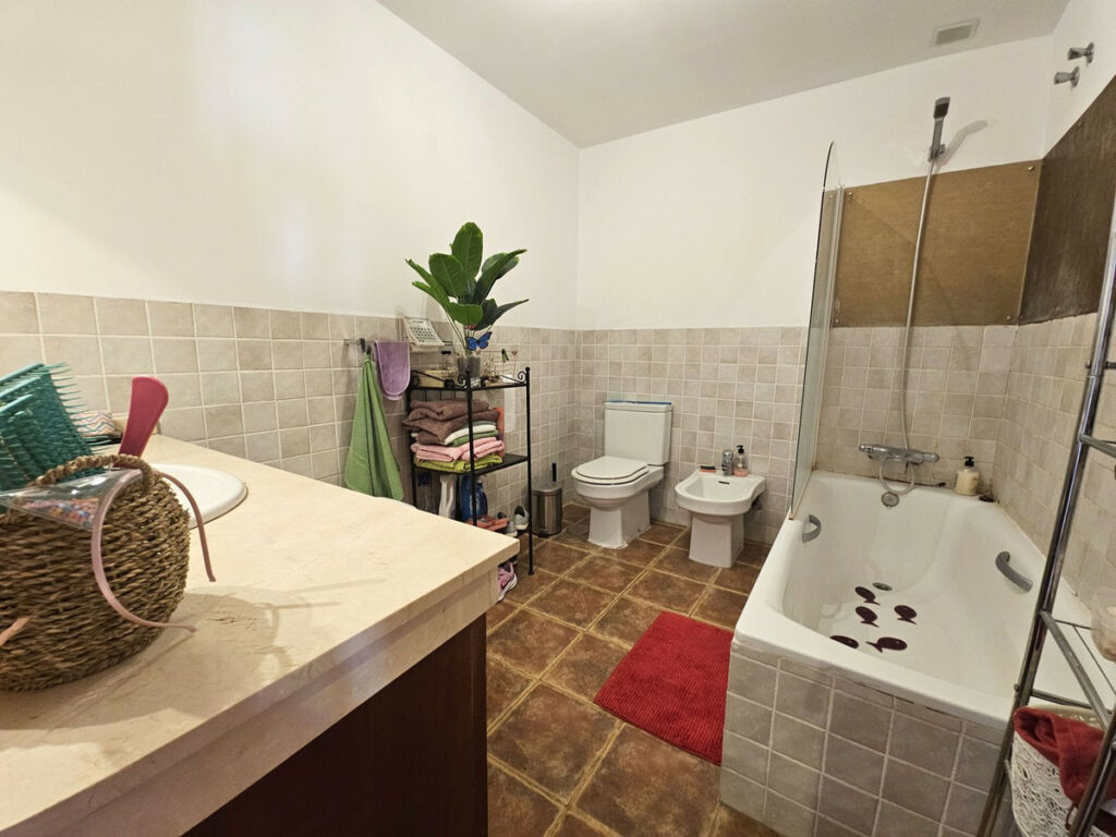 Townhouse El Paraiso Málaga - image 11