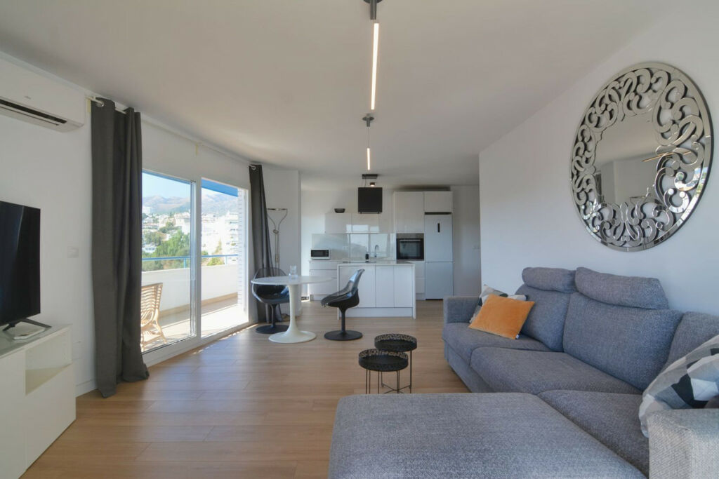 Middle Floor Apartment Torreblanca Málaga - image 11