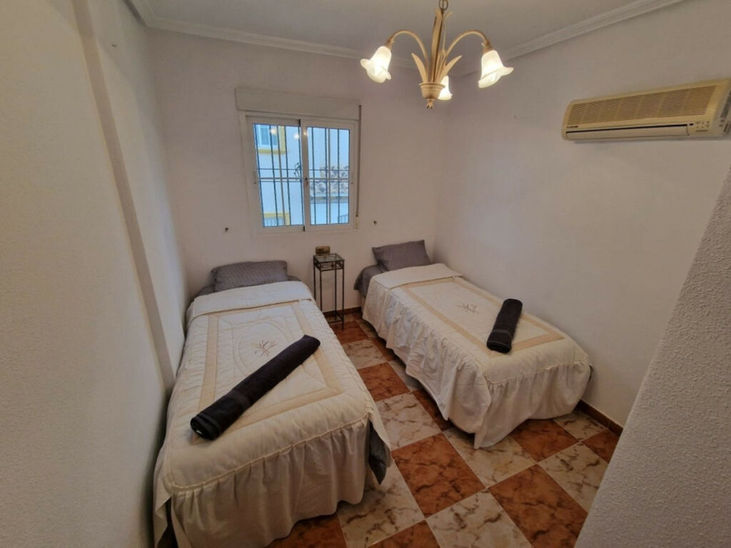 Bungalow Lomas de Cabo Roig Alicante - image 11