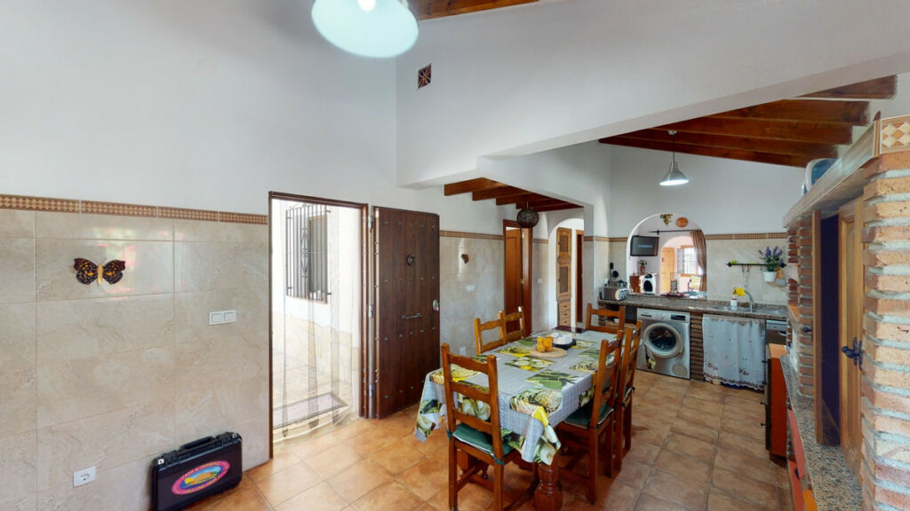 Detached Villa El Borge Málaga - image 11