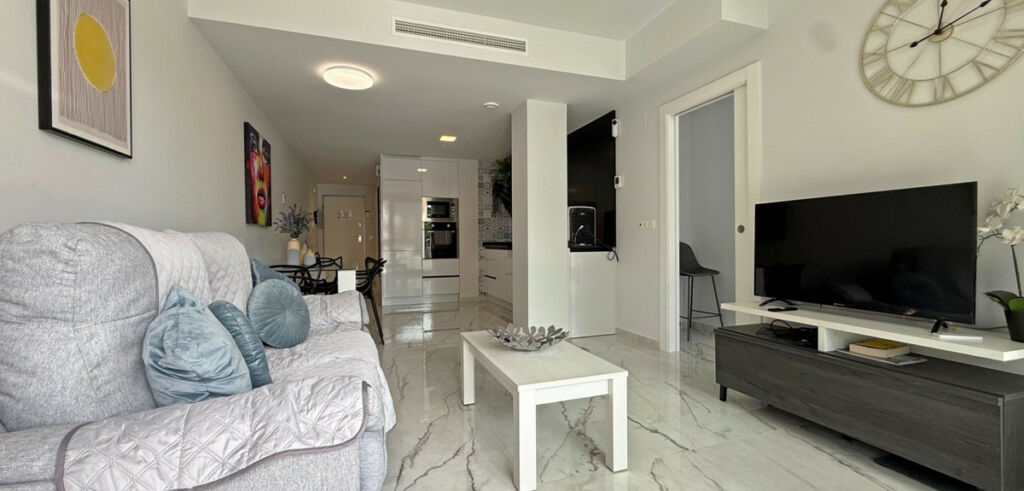 Middle Floor Apartment Los Altos Alicante - image 11