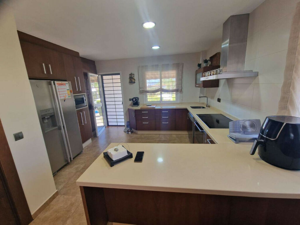 Detached Villa Alhaurín de la Torre Málaga - image 11
