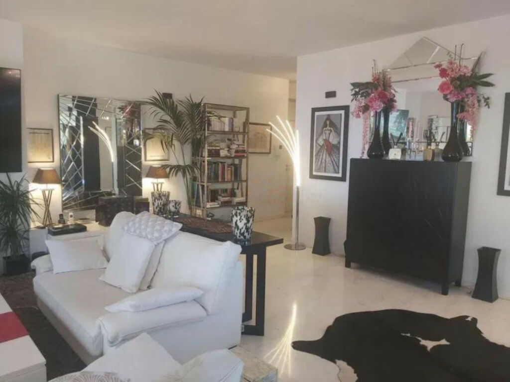 Middle Floor Apartment Marbella Málaga - image 11