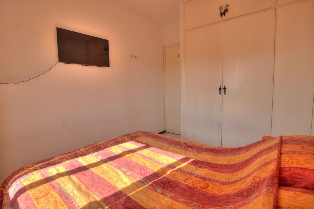 Middle Floor Apartment Torrenueva Málaga - image 11