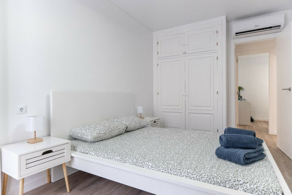 Middle Floor Apartment Torrevieja Alicante - image 11
